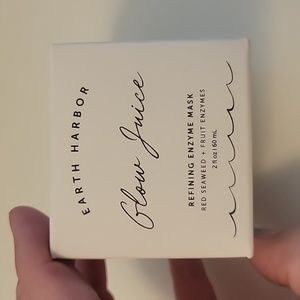 Earth Harbor Refining Enzyme Mask